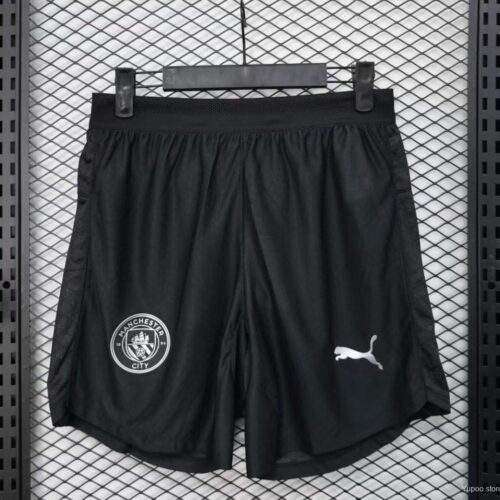 Player Version 25/26 Manchester United Black Shorts